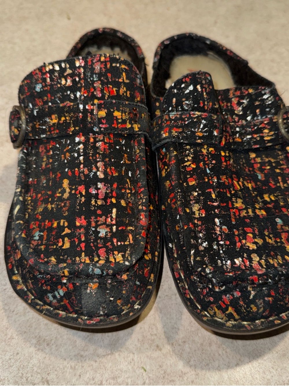 Alegria clogs